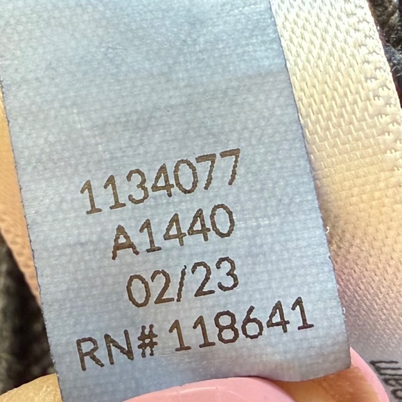 Lane Bryant Black Denim Mid-Rise Signature Midi Shorts Flex Magic Waist Band 18 - Picture 11 of 12